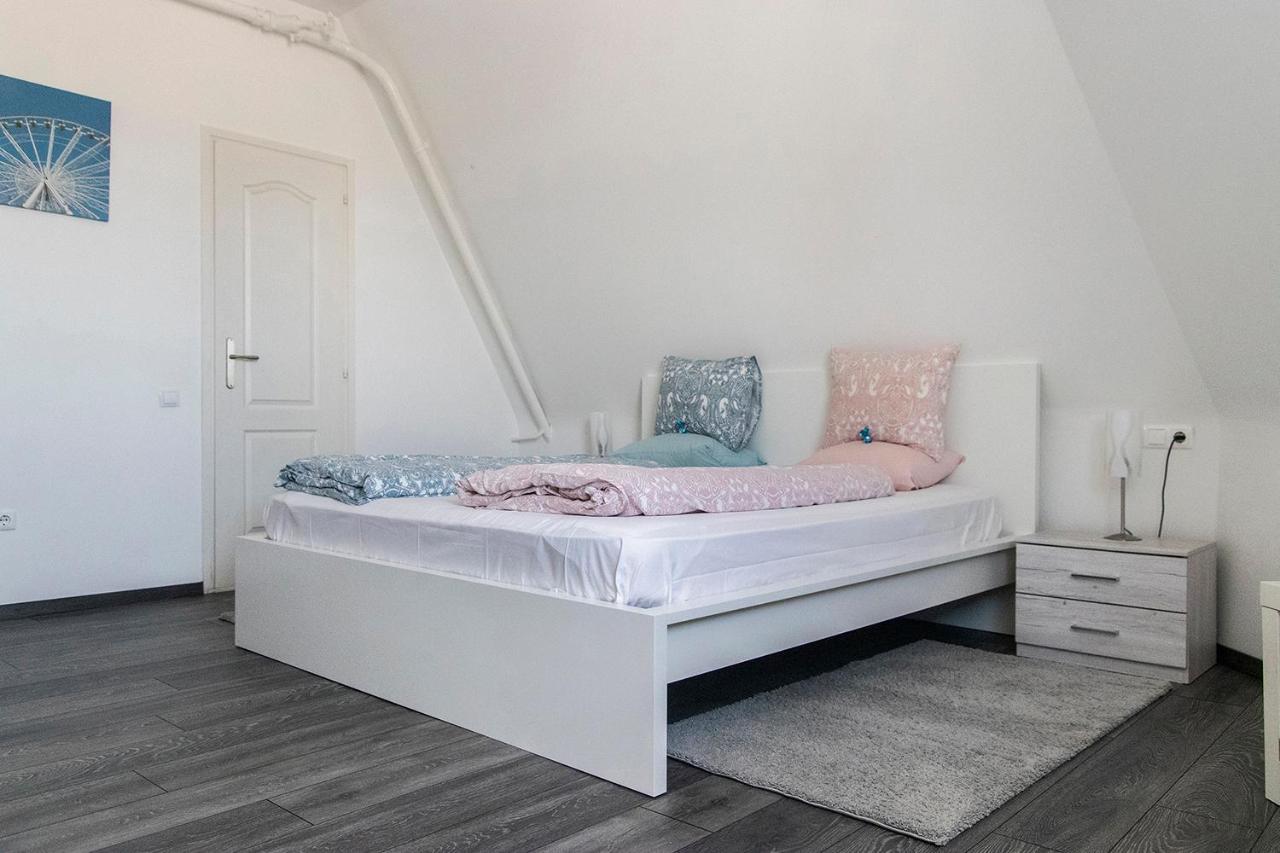 Helena Apartment With View On St. Stephan'S Basilica Βουδαπέστη Εξωτερικό φωτογραφία